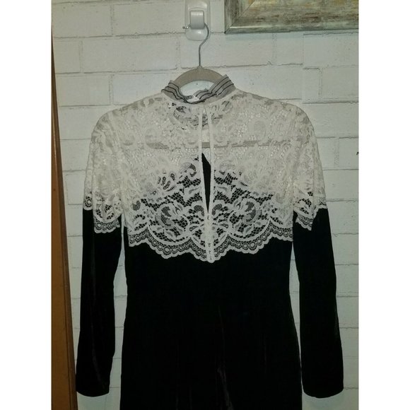 Sandro Paris Junie Long Sleeve Lace and Velvet Dress Black White 1 - Picture 6 of 6
